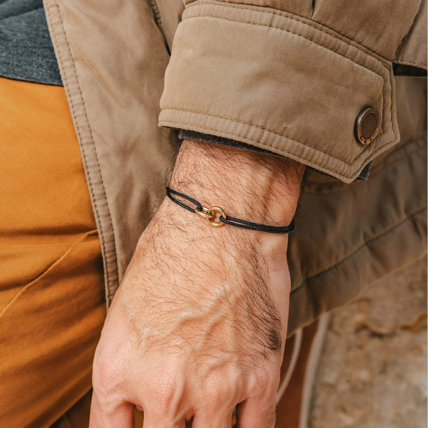 Pulseira Ajustável de Corda Preta Orbital Beroc