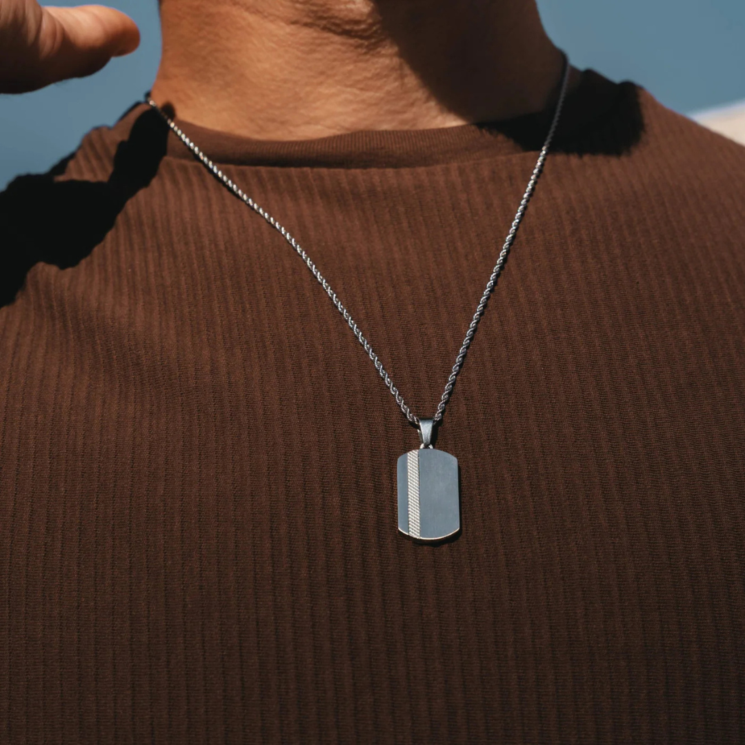 Colar Minimalista Maré Prata Beroc