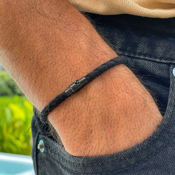Pulseira Minimalista Aquila