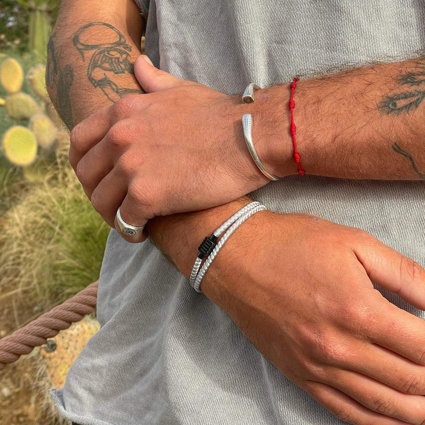 Pulseira Minimalista Branca .beroc