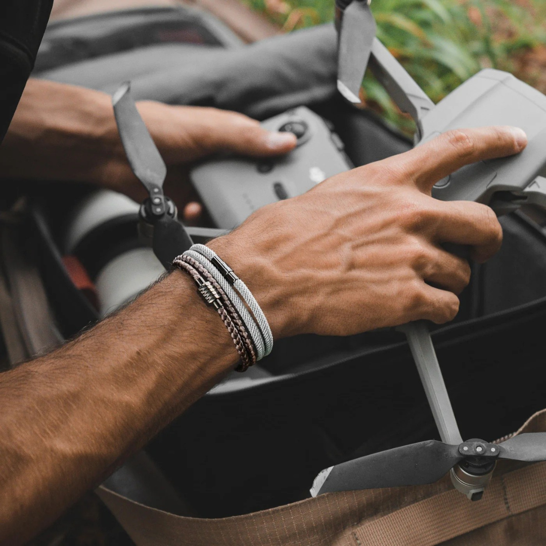 Pulseira de Corda Cinza Minimalista Wave Beroc