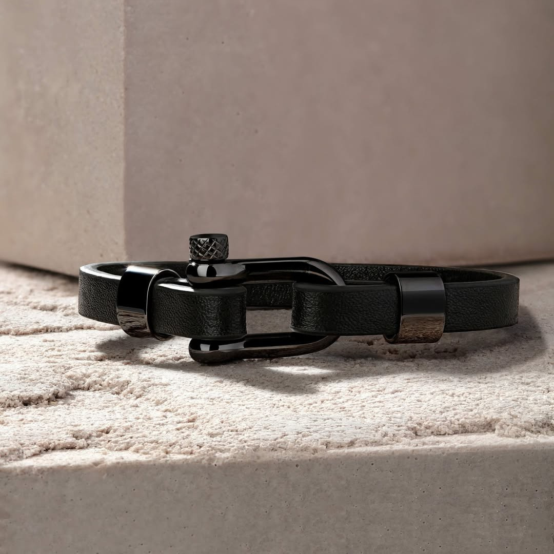 Pulseira de Couro Liso Preta Biker Beroc