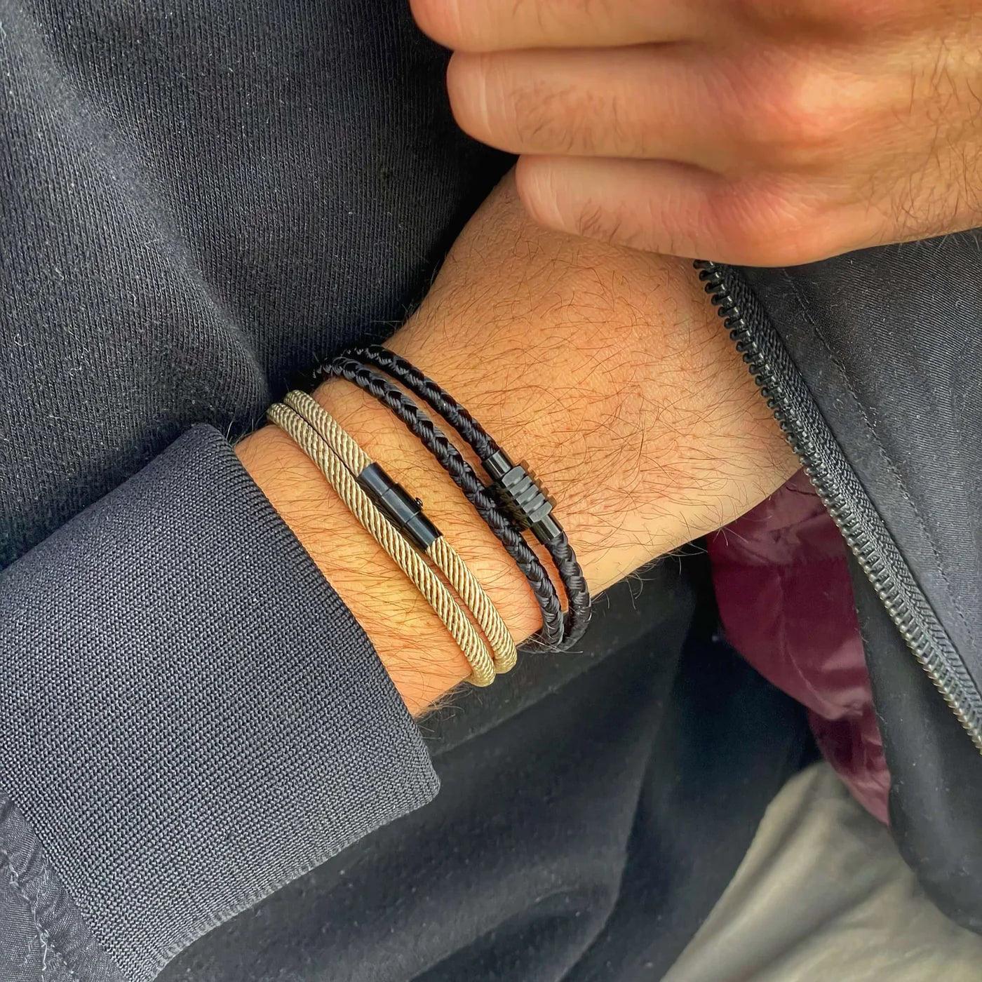 Pulseira Minimalista Preta .beroc